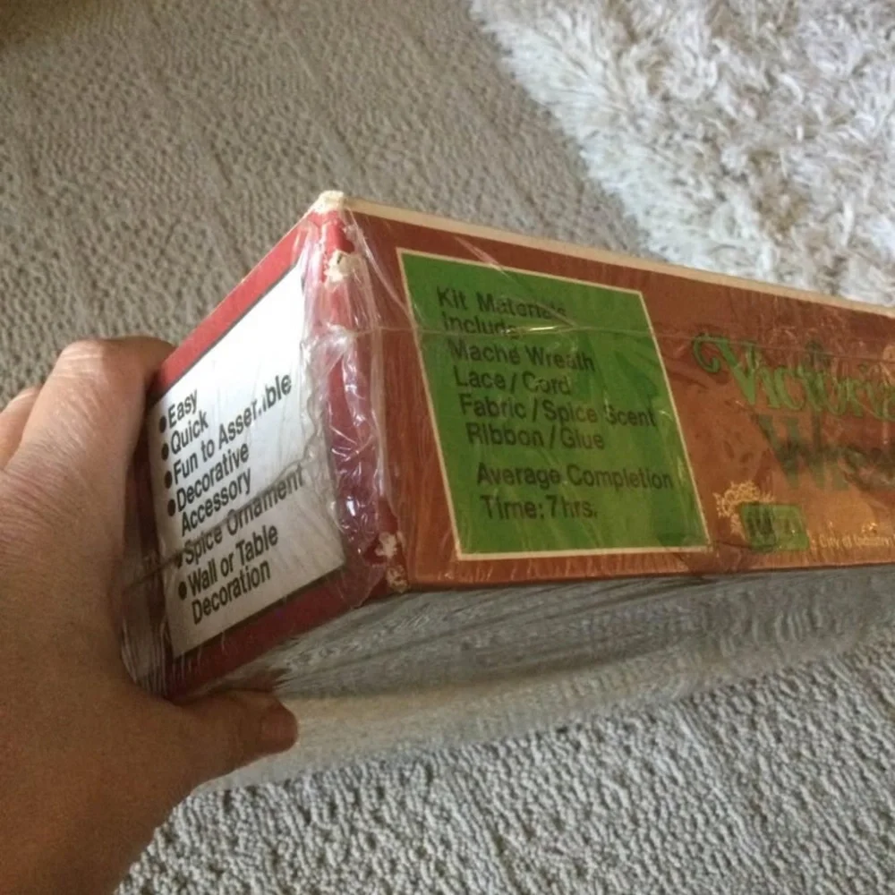 Vintage Christmas Victorian Spice Wreath Craft Kit NEW 19” Diameter